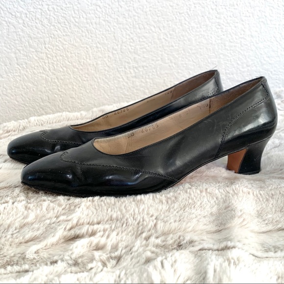 Salvatore Ferragamo Black Point Toe Kitten Heels - Picture 7 of 15